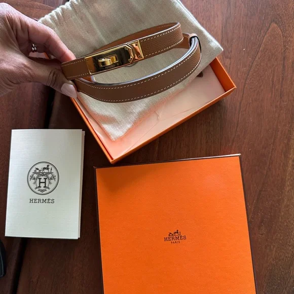 Hermes Gold Kelly Belt with Gold Hardware - Picture 3 of 4